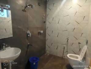 Elite Studio Suite | Bathroom - Shree Mantra Residency  (Yercaud)