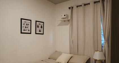 Boni House - Family Stay w/Pool & 3 AC in Marseille