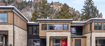 Newly Listed With Great Rates For March Ski Trips! Across The Street From Aspen Highlands Ski Area