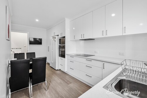 Lenah Valley Lookout Retreat