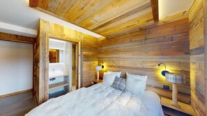 Free WiFi - 10-person flat in a new residence on the snow front (LA TOUSSUIRE)