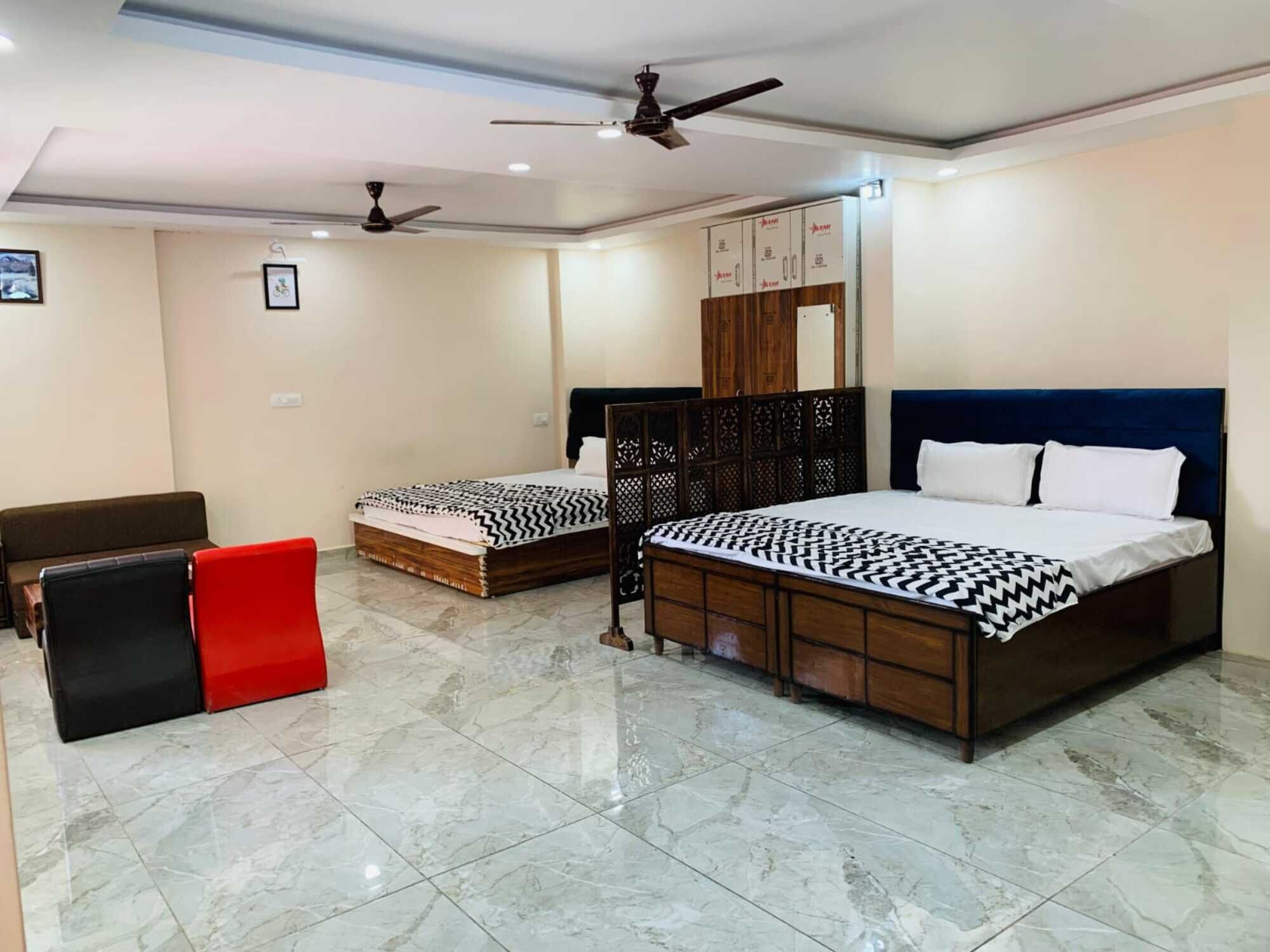 Family Room, Mountain View | Rollaway beds, free WiFi, bed sheets