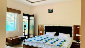 Camas supletorias, wifi gratis, ropa de cama