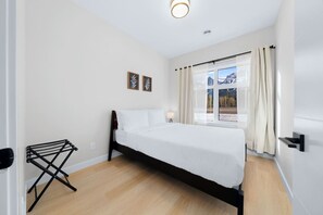 3 bedrooms, iron/ironing board, free WiFi, bed sheets