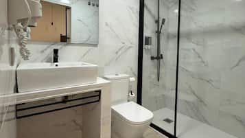 Apartment, City View | Bathroom