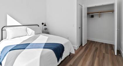 Tranquil Getaway w Scenic Views Cozy Comfort