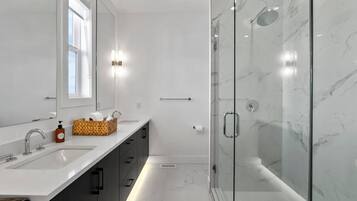 Apartment | 4 bilik tidur