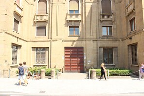 Esterni
