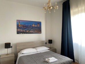 Iron/ironing board, WiFi, bed sheets - SMN Family Apartments - In front of SMN Station up to 10 guests (Firenze)