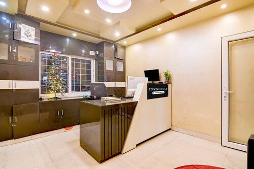 Townhouse Belgharia Railway Station