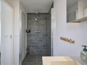 Dusche, Haartrockner