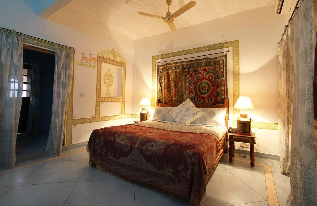 Superior Double Room | Laptop workspace, free WiFi