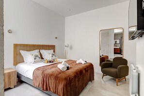 1 bedroom, Internet, bed sheets - TheBlueStay 99 - Apartment in the heart of Paris (Paris)