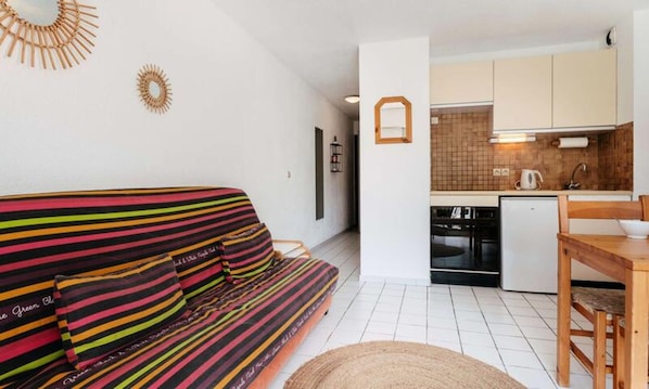 Living area - 2 Rooms for 4 People (Carnac)