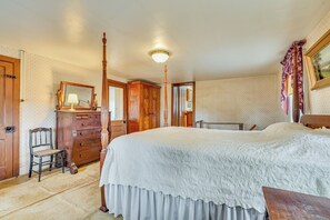 3 bedrooms, iron/ironing board, Internet, bed sheets