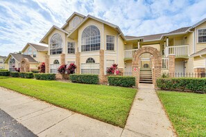 Exterior - Family Theme Park Hub w/ Pool in Kissimmee (Kissimmee)