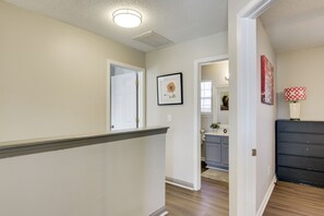 Interior - Quiet Oasis in Charlotte! Home Near UNCC Campus (Charlotte)
