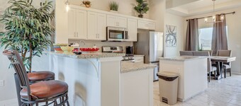 Hike the Organ Mtns! Modern Las Cruces Townhome