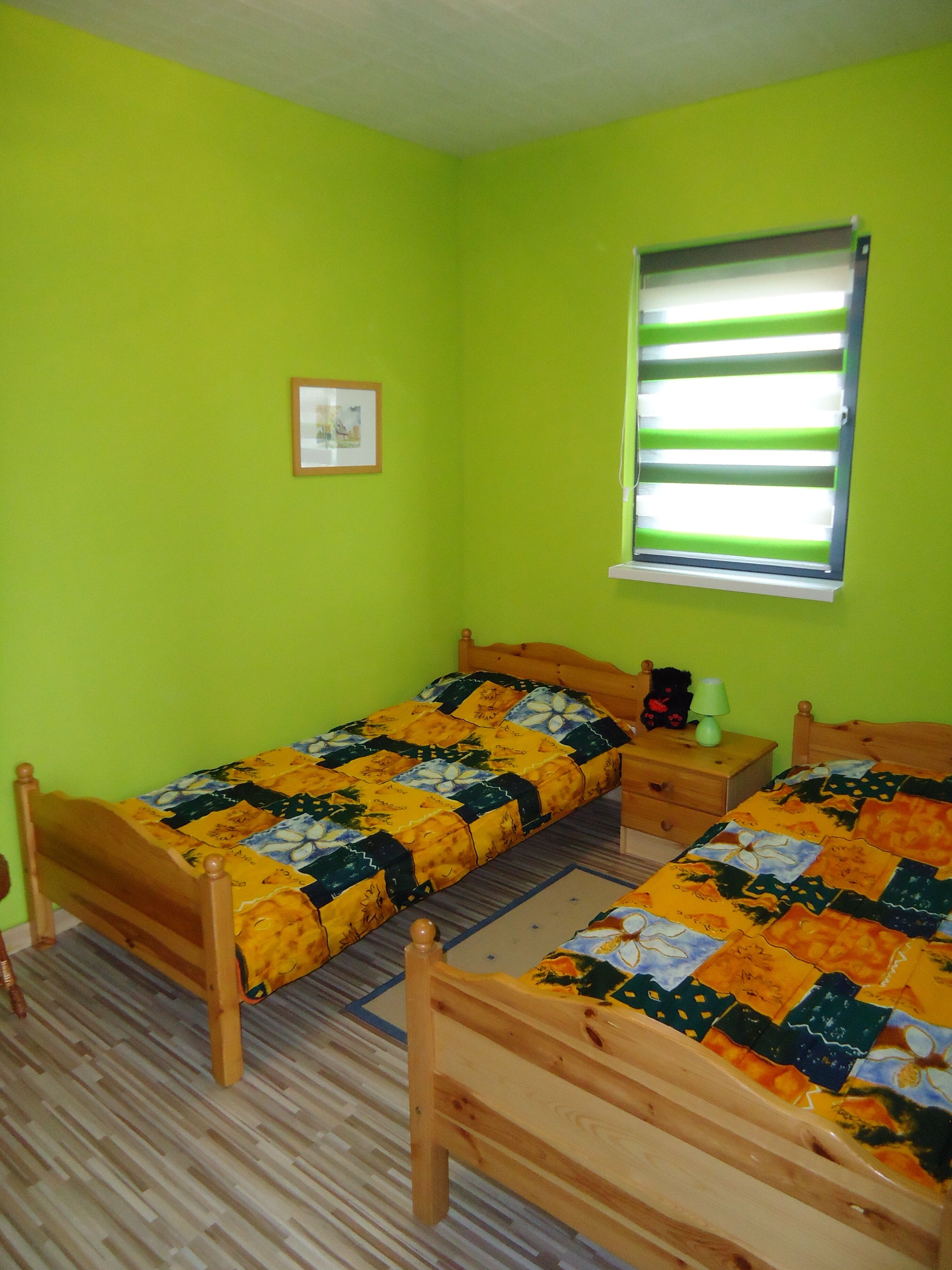 3 عدّة غرف نوم وملاءات أسرّة