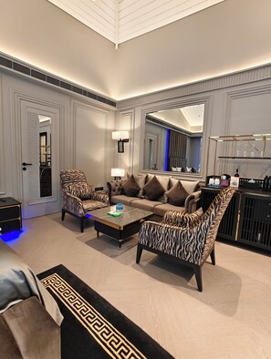 Interior - Kings Mansion (Candolim)