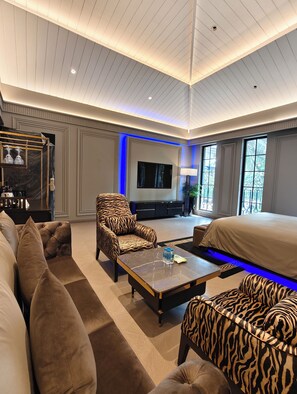 Executive Double Room | Free WiFi