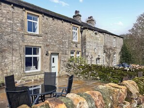 Outdoor dining - 2 bedroom accommodation in Hebden (Hebden)