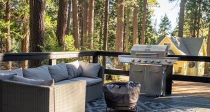 A Cozy Retreat, Pet friendly with EV charger. Family Getaway.