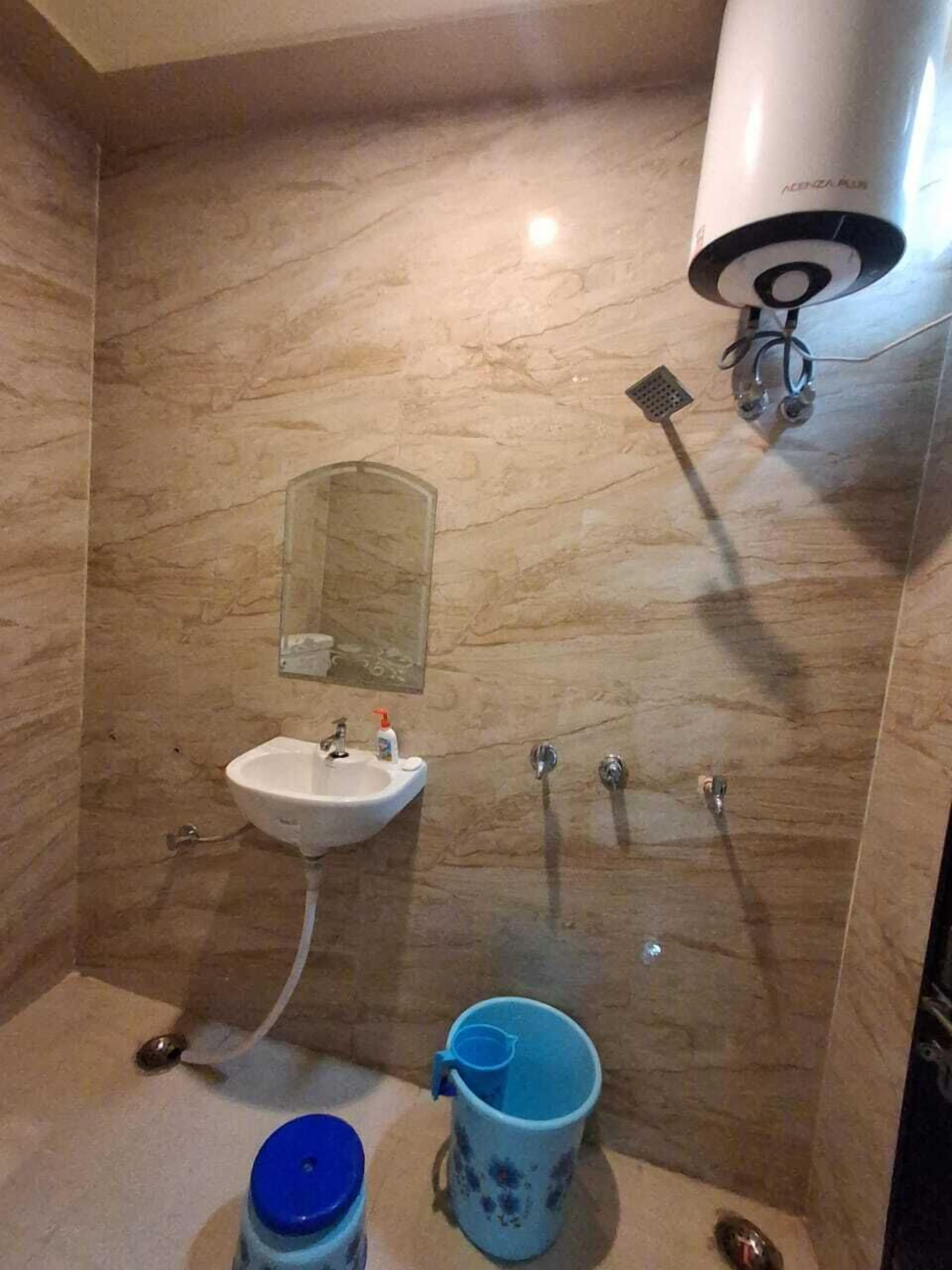 Deluxe Shared Dormitory | Free WiFi