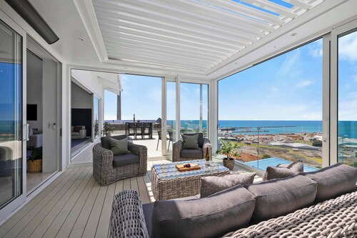 Seaview on Findlay - A breathtaking Coastal Sanctuary