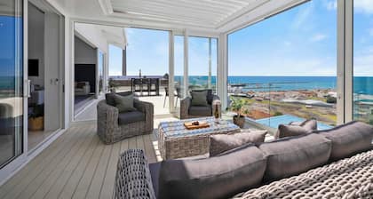 Seaview on Findlay - A breathtaking Coastal Sanctuary