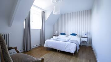 アイロン / アイロン台、WiFi、ベッドシーツ