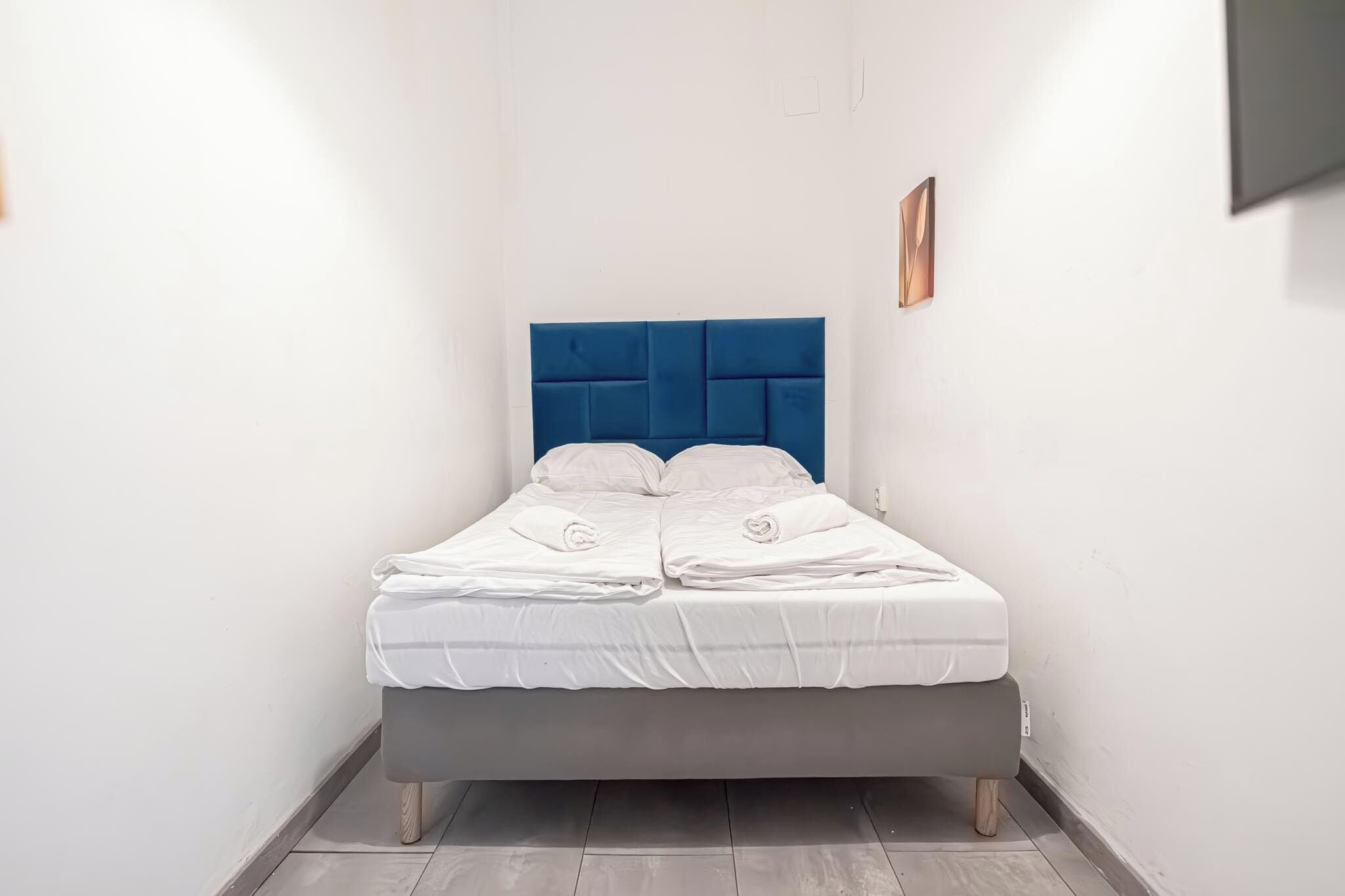 Basic Room | Iron/ironing board, free WiFi