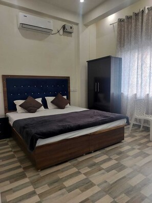 Deluxe kamer | Extra bedden (toeslag), gratis wifi, beddengoed