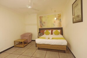 Deluxe Double Room - SUN STAYZ INN (Chennai)
