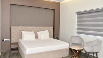 Superior Quadruple Room | Laptop workspace, free WiFi