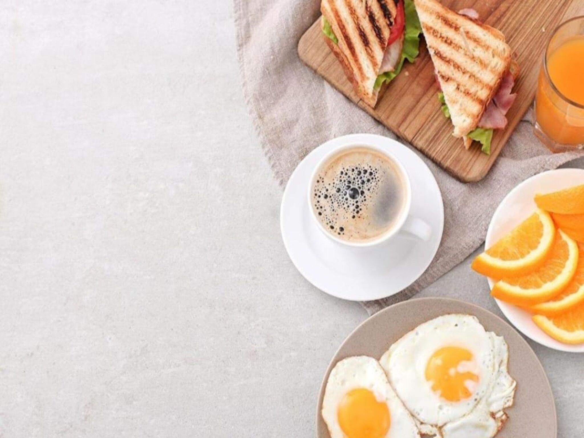 Petit déjeuner servi tous les jours en supplément