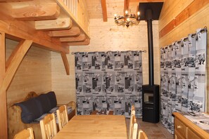 Dining - Le Chalet d'Ulysse - 10 pers Carroz Grand Massif 74300 Haute Savoie - Typical (Arâches-la-Frasse)