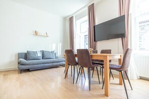 Basic Apartment | Dining - Comfy 2BR Apartment for 5 Guests (Vienna)