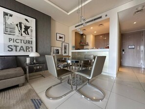 Dining - 1BR with Burj Khalifa View in Paramount Hotel (Dubai)