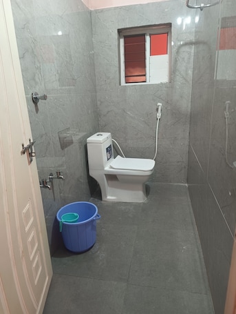 Badezimmer. Hotel Homestay Bhimavaram