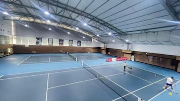 Lapangan tenis