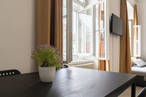 Perushuoneisto | Silitysrauta/-lauta, ilmainen Wi-Fi