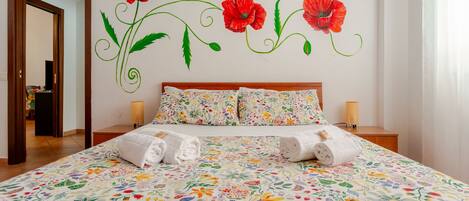 Cortinas blackout, tabla de planchar con plancha y wifi gratis