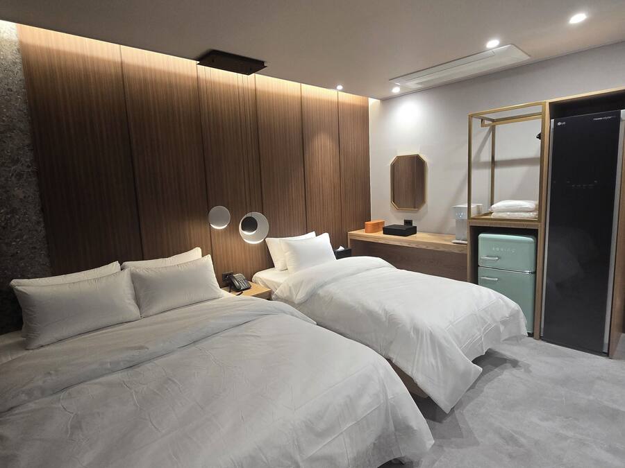 Twin Room, City View | Free WiFi