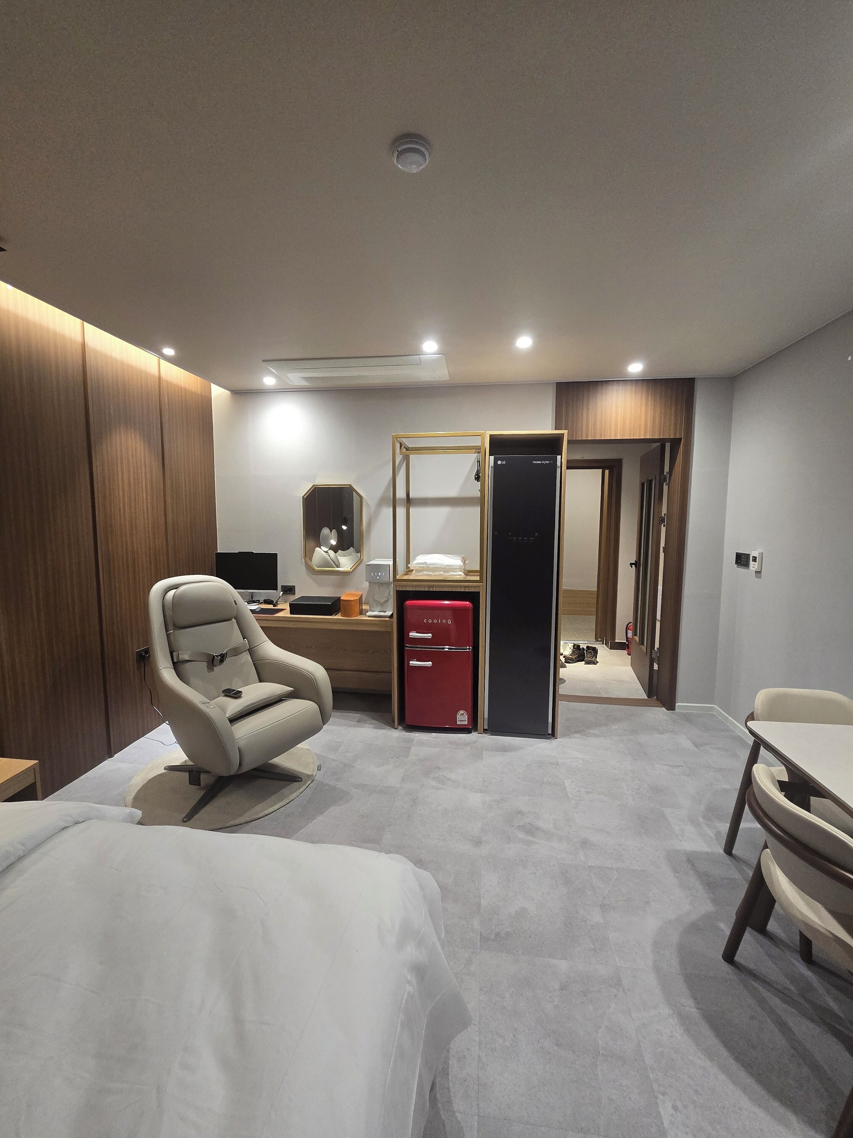 Deluxe Double Room, City View | Free WiFi