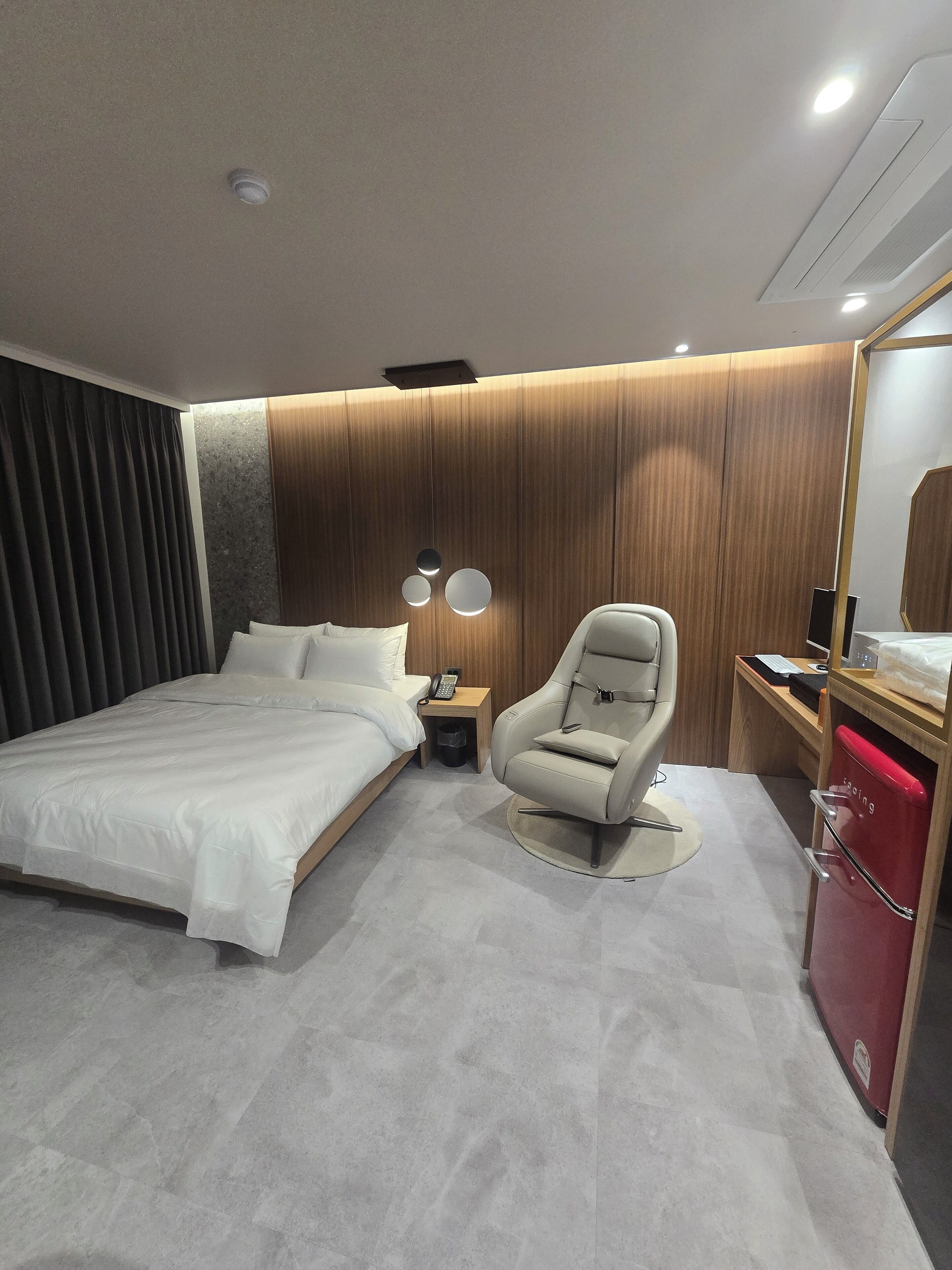 Deluxe Double Room, City View | Free WiFi