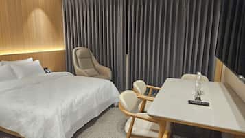 Premium Double Room, City View | Free WiFi