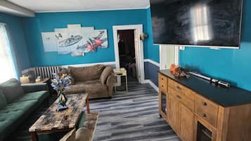 Télévision, cheminée