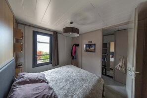 3 bedrooms