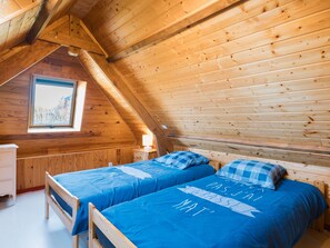 Fer et planche à repasser, draps fournis